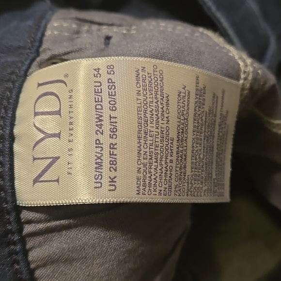NYDJ Women's Marilyn Straight Jeans Dark Wash Size 24W NWT - Picture 11 of 12